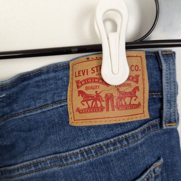 Levi's | Women’s Distressed 726 Flare Medium Wash Jeans Size 31 - Picture 6 of 6